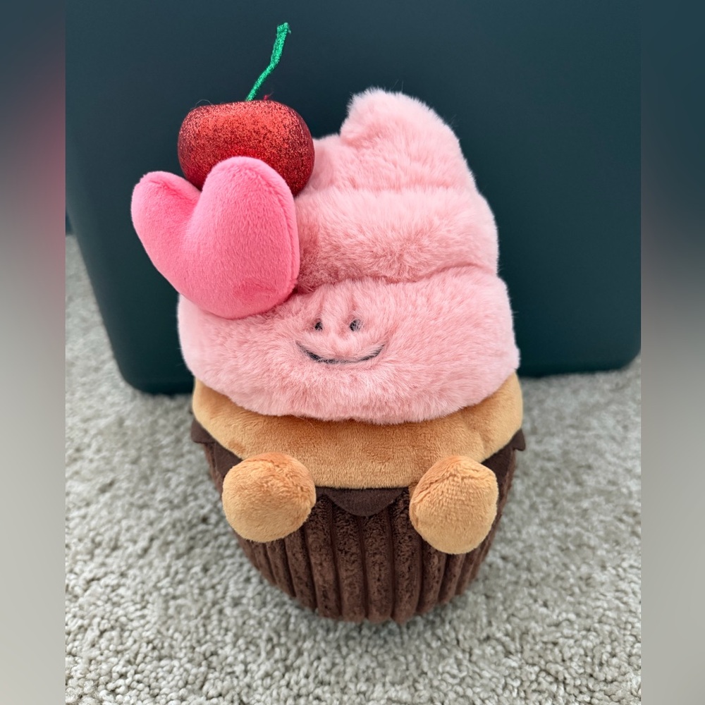 Geoffrey’s Toy Box Cupcake Plush w/ Cherry Dessert Stuffed Toy
